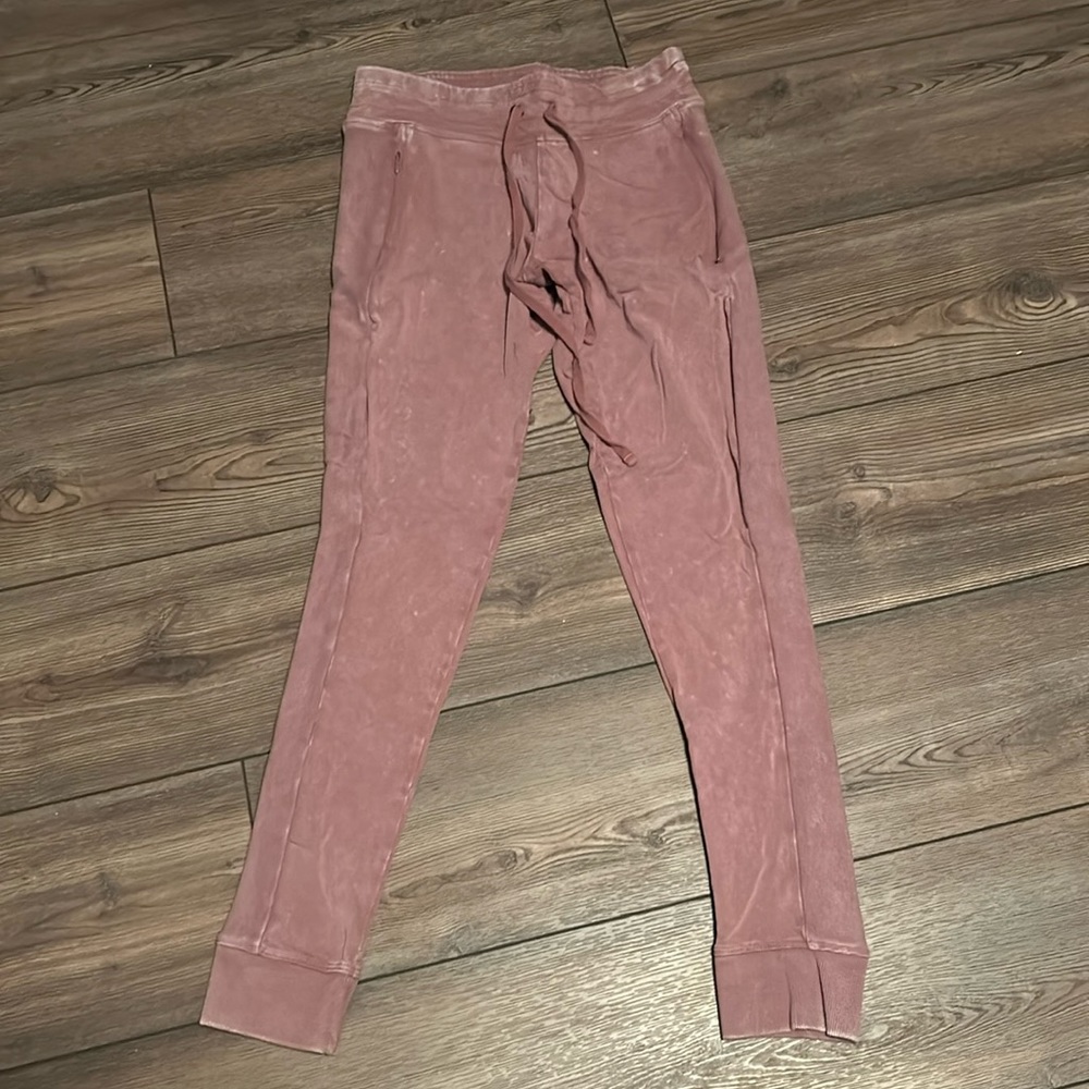 Pink leggings